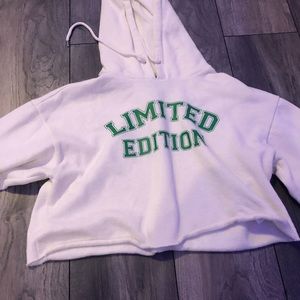 Forever 21 sweater/hoodie